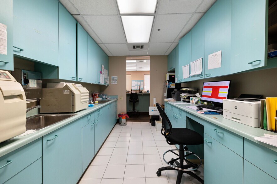 More Photos Of 81715 Doctor Carreon Blvd, Indio Medical For Sale