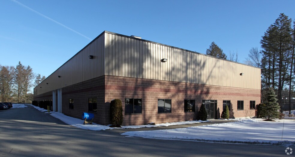 More Photos Of 17 Parkridge Rd, Haverhill Warehouse For Lease
