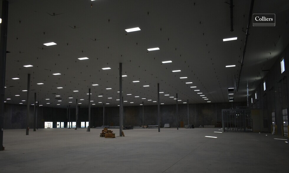 More Photos Of 335 Tanner Price Way, Greenville Warehouse For Lease