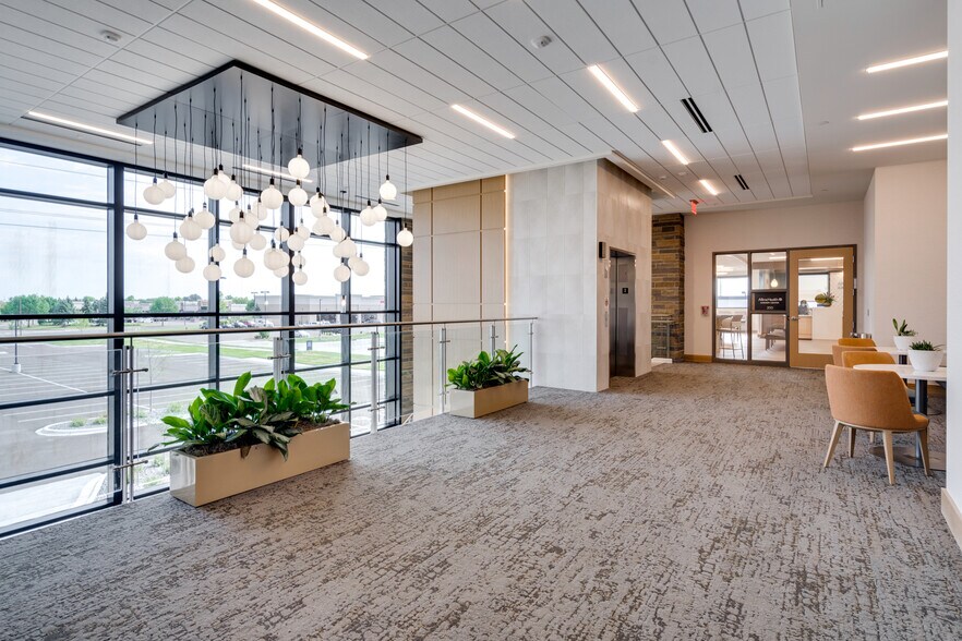 More Photos Of 6001 96th Ln N, Brooklyn Park Medical For Lease