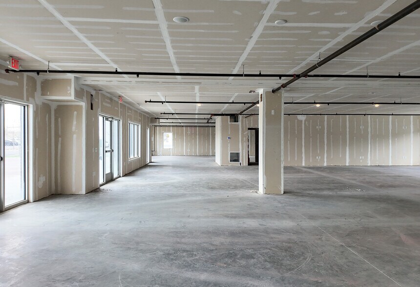 More Photos Of 300 W 85th St, Sioux Falls Apartments For Lease