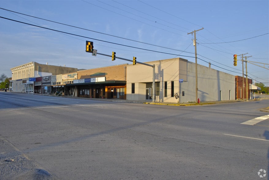More Photos Of 119 N Main St, Weatherford Office For Lease