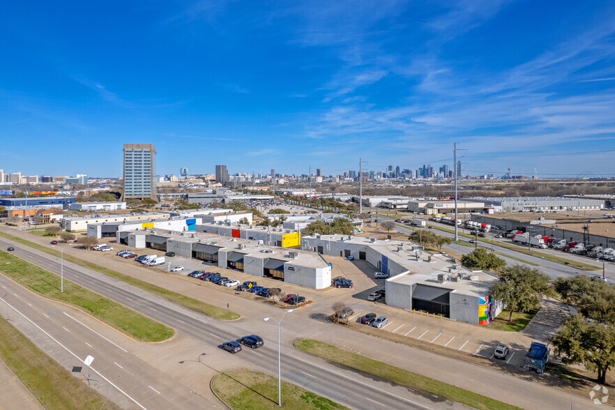 More Photos Of 3137 Irving Blvd, Dallas Unknown For Lease