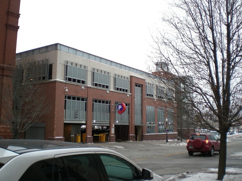 More Photos Of 131 W 2nd St, Davenport Office Residential For Sale