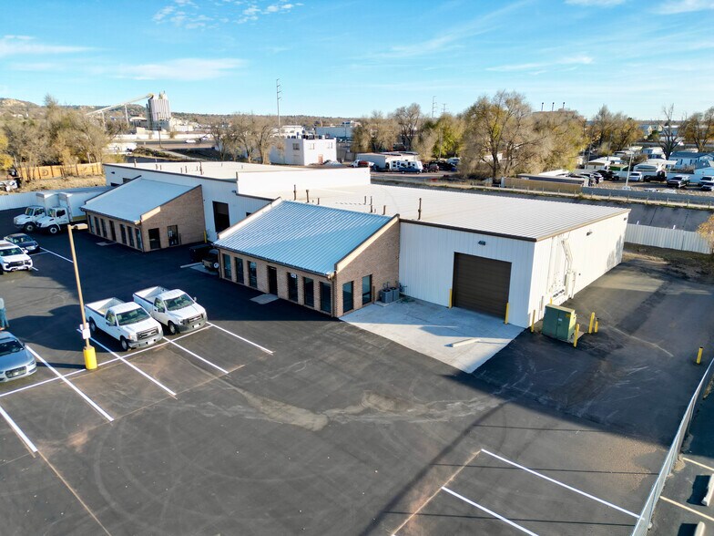 More Photos Of 125-155 Mount View Ln, Colorado Springs Distribution For Lease