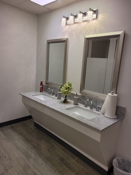 More Photos Of 4751 Selinsky Rd, Houston Religious Facility For Sale