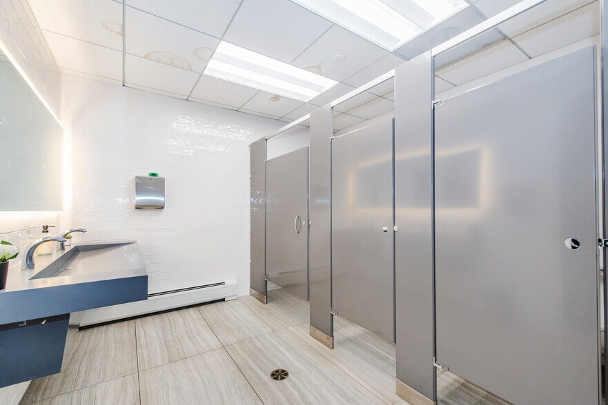 More Photos Of 85 Orient Way, Rutherford Loft Creative Space For Lease