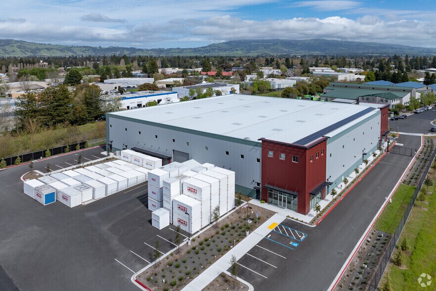 More Photos Of 390 Blodgett St, Cotati Warehouse For Lease