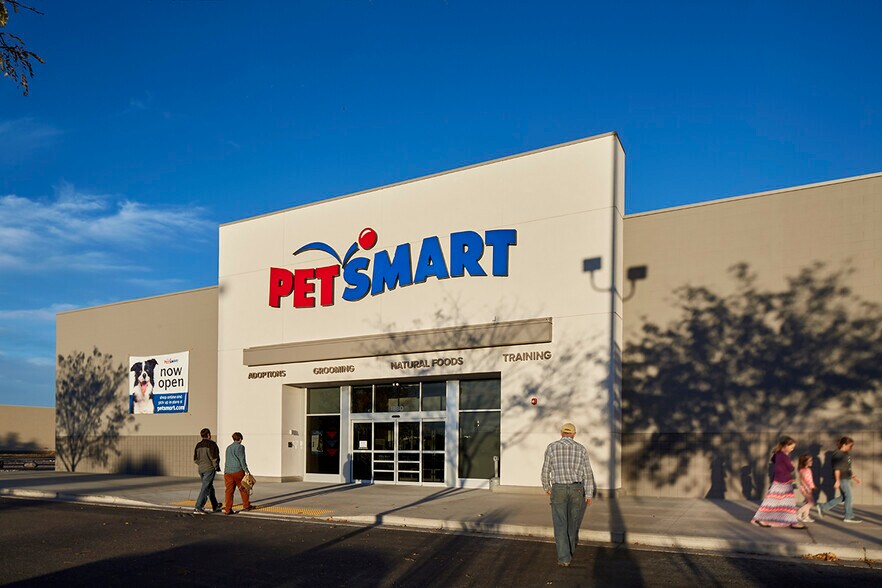 More Photos Of 1710-1950 Hurley Dr, Pocatello Unknown For Lease