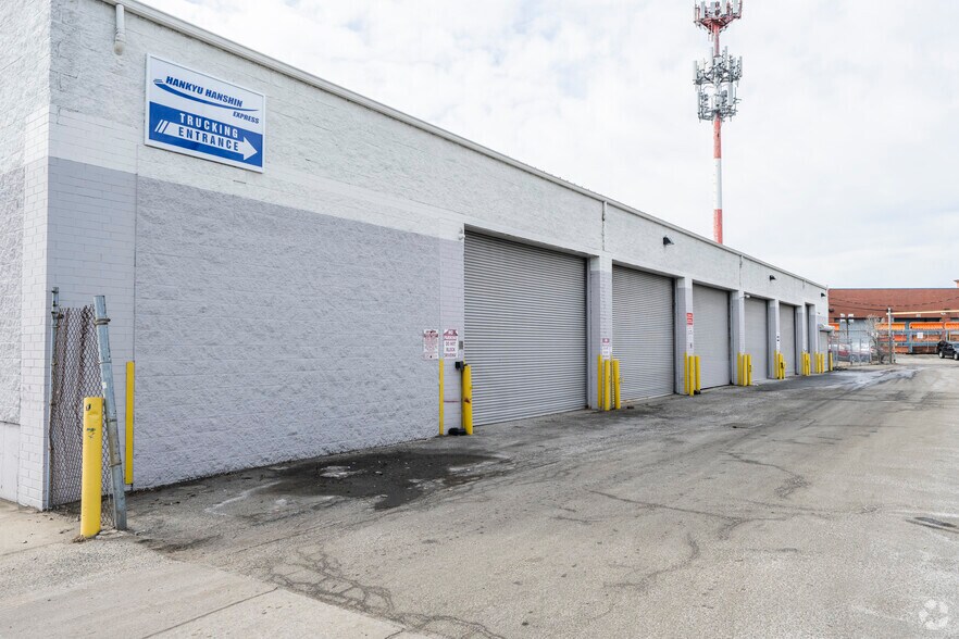 More Photos Of 154-09 146th Ave, Jamaica Warehouse For Lease