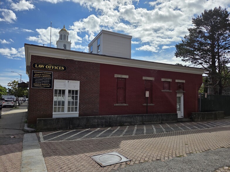 More Photos Of 25 Crescent St, Brockton Office For Sale