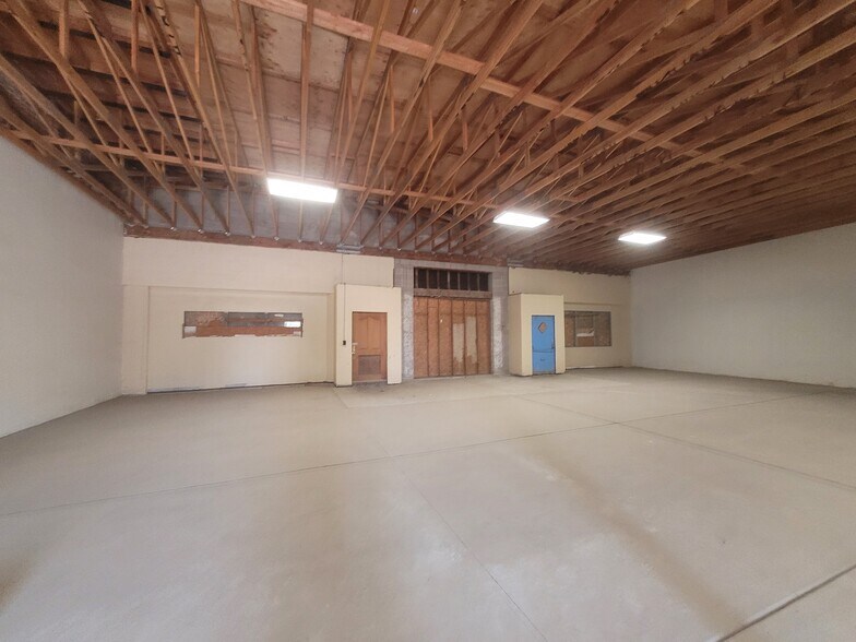 More Photos Of 615 Sumner St, Bakersfield Freestanding For Lease