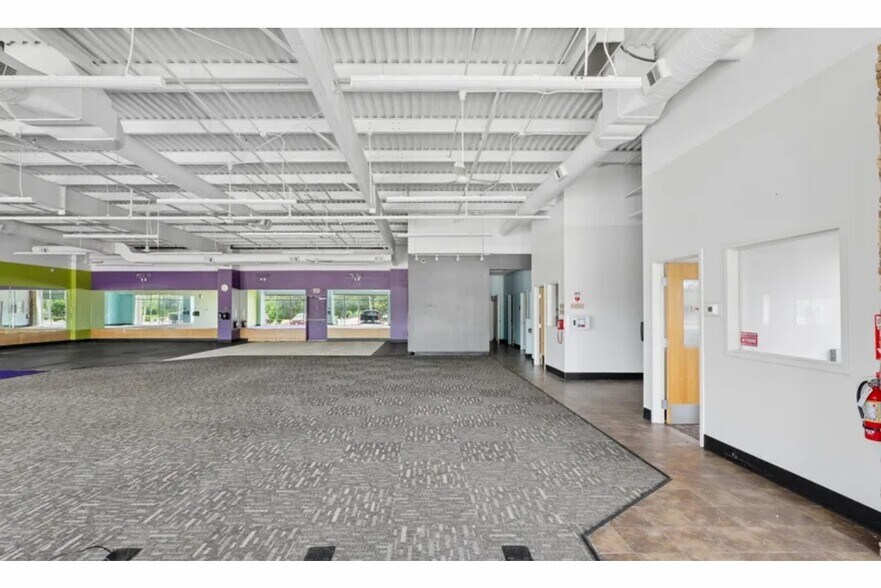 More Photos Of 1062 FM 646 Rd, League City Storefront For Lease