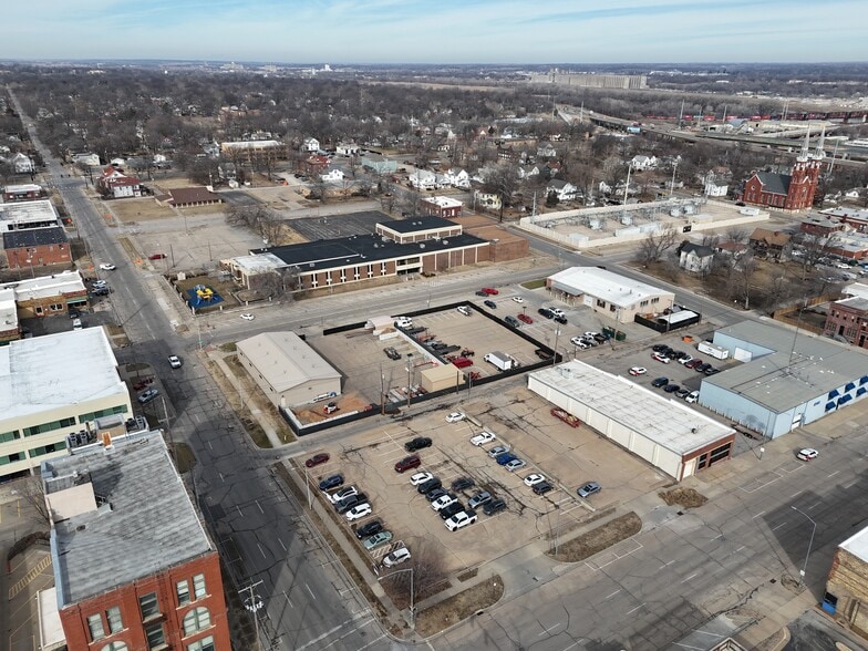 More Photos Of 204 SW 5th St & SW Jackson St, Topeka Land For Sale