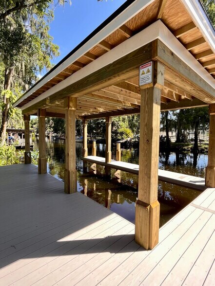 More Photos Of 1050 Forest Dr, Tavares Multifamily For Sale