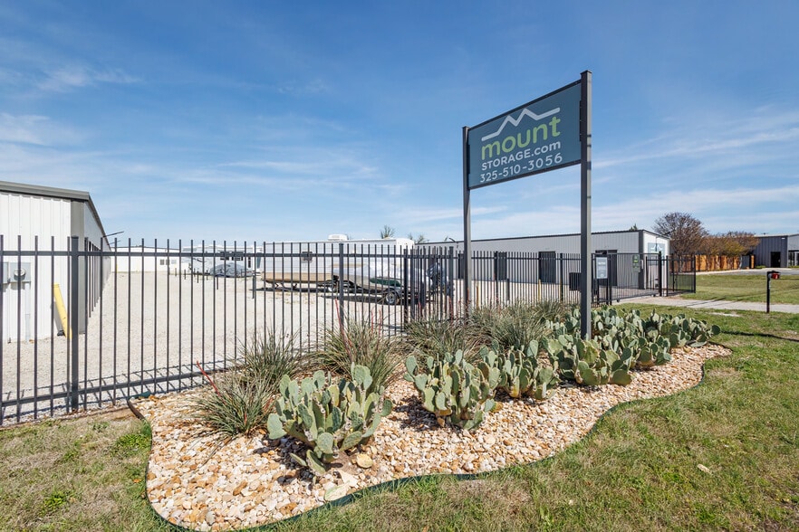More Photos Of 1060 Early Blvd, Early Self Storage For Sale