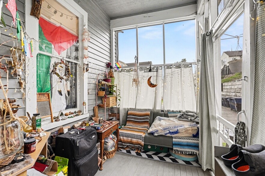 More Photos Of 1122 Caroline St, Fredericksburg Apartments For Sale