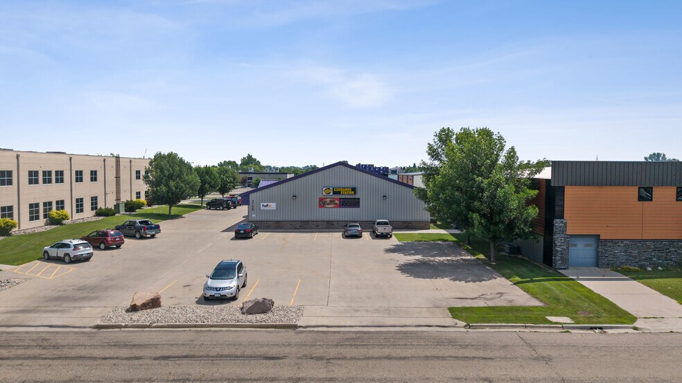 More Photos Of 3100 8th St S, Moorhead Freestanding For Sale