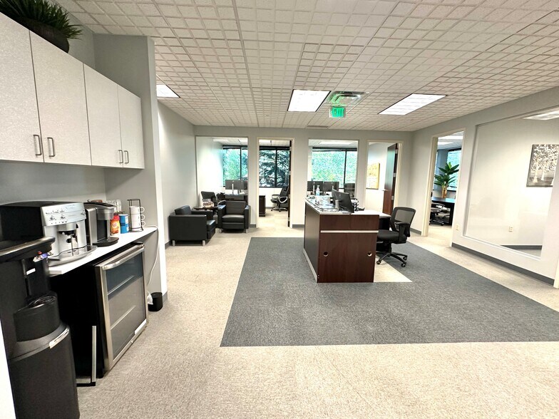 More Photos Of 322 Indianapolis Blvd, Schererville Medical For Lease