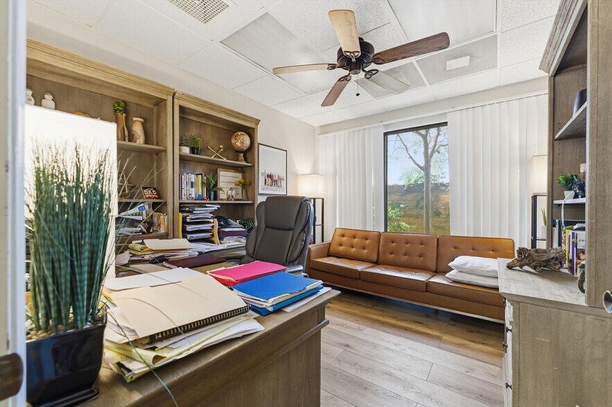 More Photos Of 44709 Date Ave, Lancaster Medical For Sale