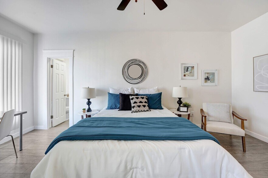 More Photos Of 2906 S San Pedro St, Los Angeles Apartments For Sale