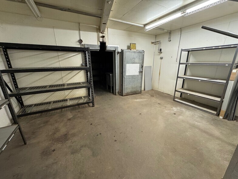 More Photos Of 2334 Mt Baker Hwy, Bellingham Office For Lease