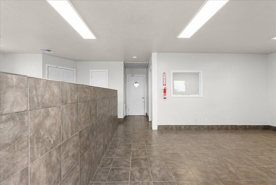 More Photos Of 230 Highway 146 S, Texas City Auto Dealership For Sale