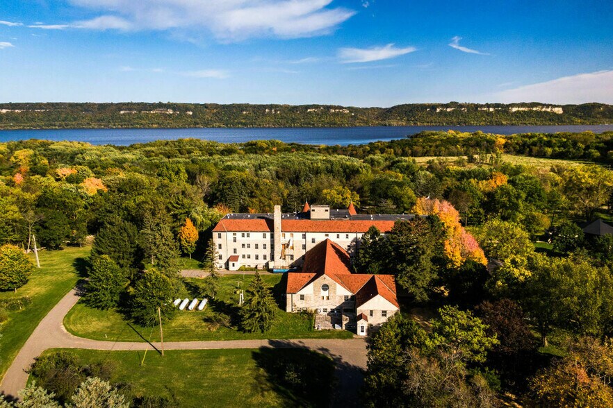 More Photos Of 29847 County 2 Blvd, Frontenac Specialty For Sale