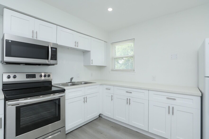 More Photos Of 712 Ball St, Galveston Apartments For Sale