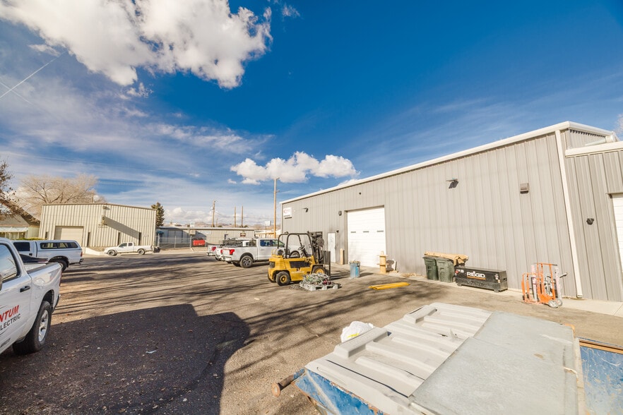 More Photos Of 1070 Silver St, Elko Manufacturing For Lease