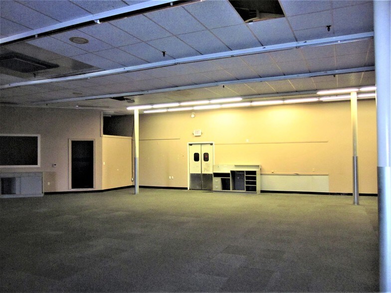 More Photos Of 58412-58480 Plaquemine St, Plaquemine General Retail For Sale