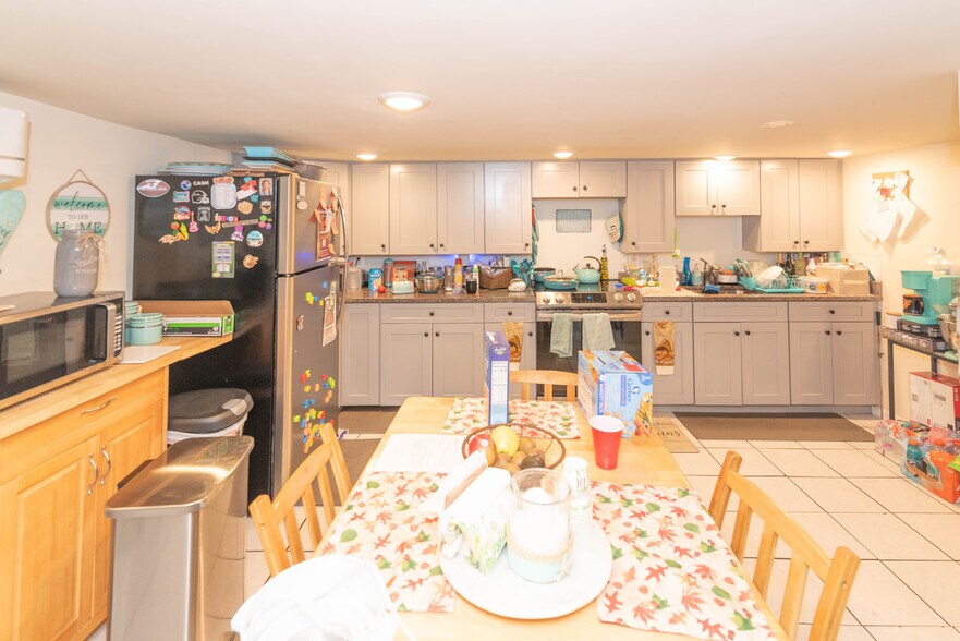 More Photos Of , Arbutus Multifamily For Sale