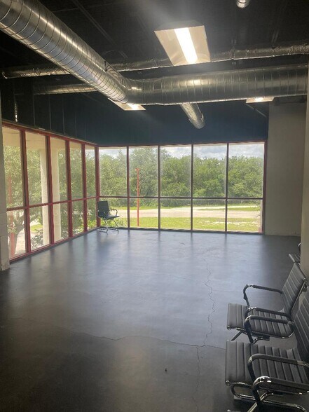 More Photos Of 2301 Longleaf Blvd, Lake Wales Office For Lease