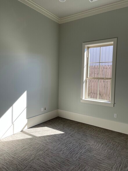 More Photos Of W 4021 W. E. Heck Ct., Bldg E, Baton Rouge Office For Lease