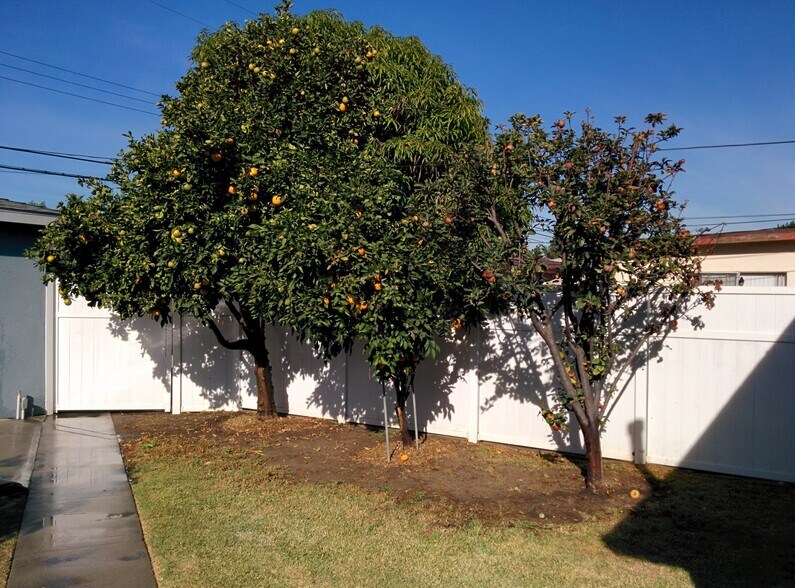 More Photos Of 12843 Columbia Way, Downey Land For Sale