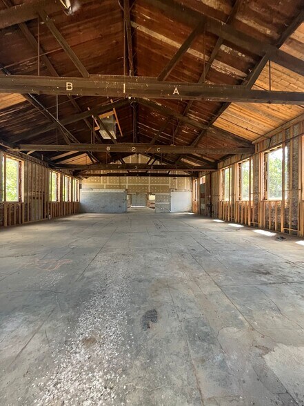 More Photos Of 500D E Broadway Ave, Clifton Heights Unknown For Lease