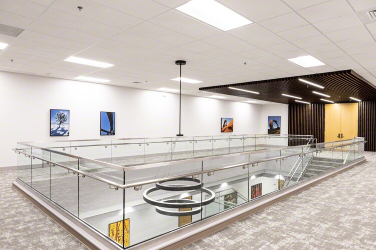 More Photos Of 2800 Gateway Oaks Dr, Sacramento Office For Lease