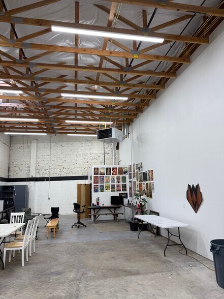 More Photos Of 830-870 W 2nd Ave, Eugene Warehouse For Lease