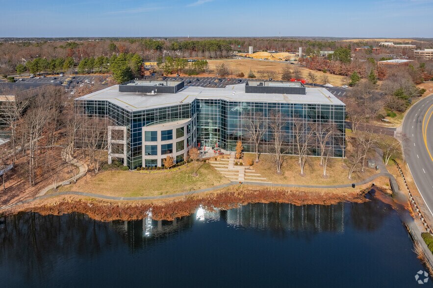 More Photos Of 4600 Cox Rd, Glen Allen Office For Lease