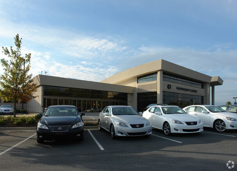 6100 Peachtree Industrial Blvd, Atlanta, GA 30360 For Lease