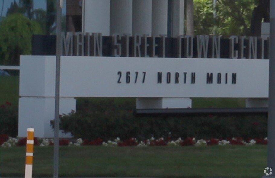 More Photos Of 2670 N Main St, Santa Ana Office For Lease