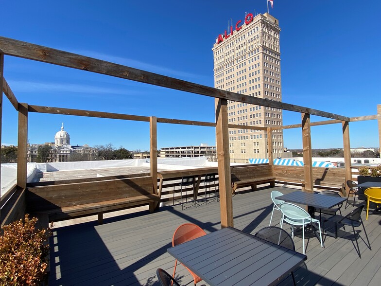 More Photos Of Bank Of America Building Downtown, Waco Office For Sale