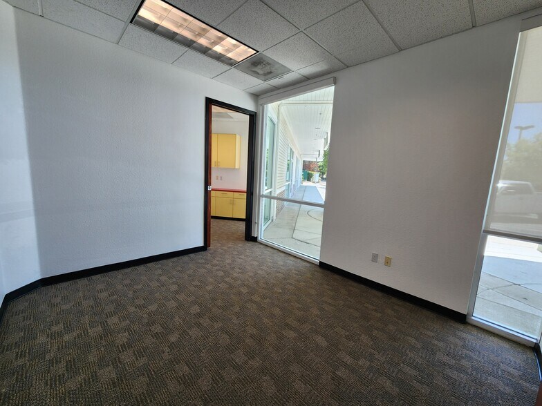 More Photos Of 3700 Hilborn Rd, Fairfield Medical For Sale