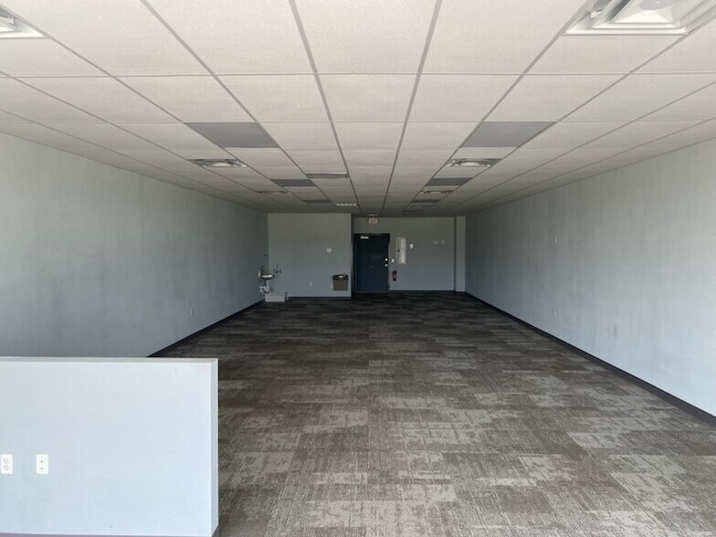 More Photos Of 3050 N Classen Blvd, Norman Unknown For Lease