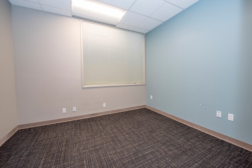 More Photos Of 4361 Boniface Pky, Anchorage Healthcare For Sale