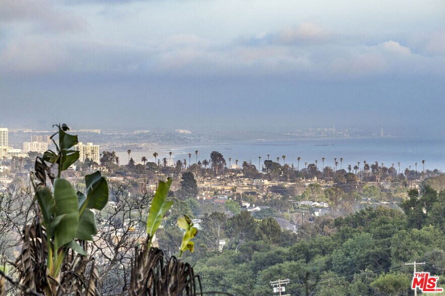 More Photos Of 16613 Pequeno Pl, Pacific Palisades Land For Sale