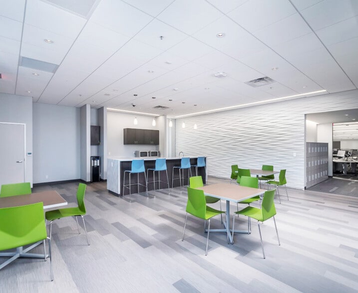 More Photos Of 955 Benecia Ave, Sunnyvale Research And Development For Sale