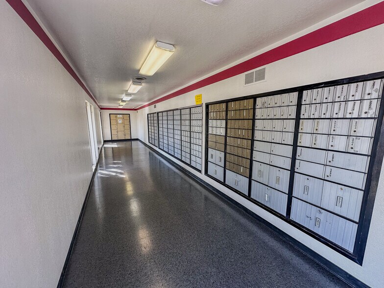 More Photos Of 1547 Starr Dr, Yuba City Office For Sale