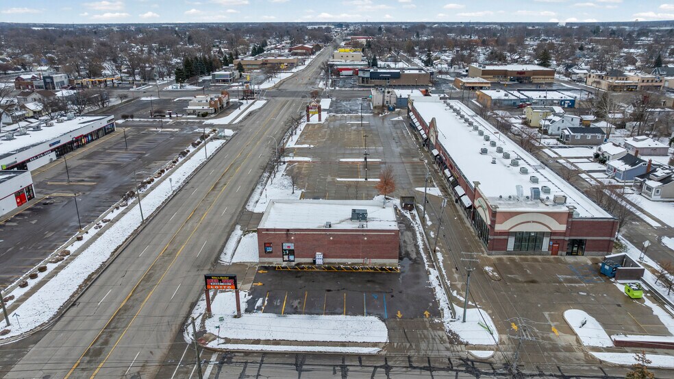 More Photos Of 7512 E 9 Mile Rd, Warren Convenience Store For Sale