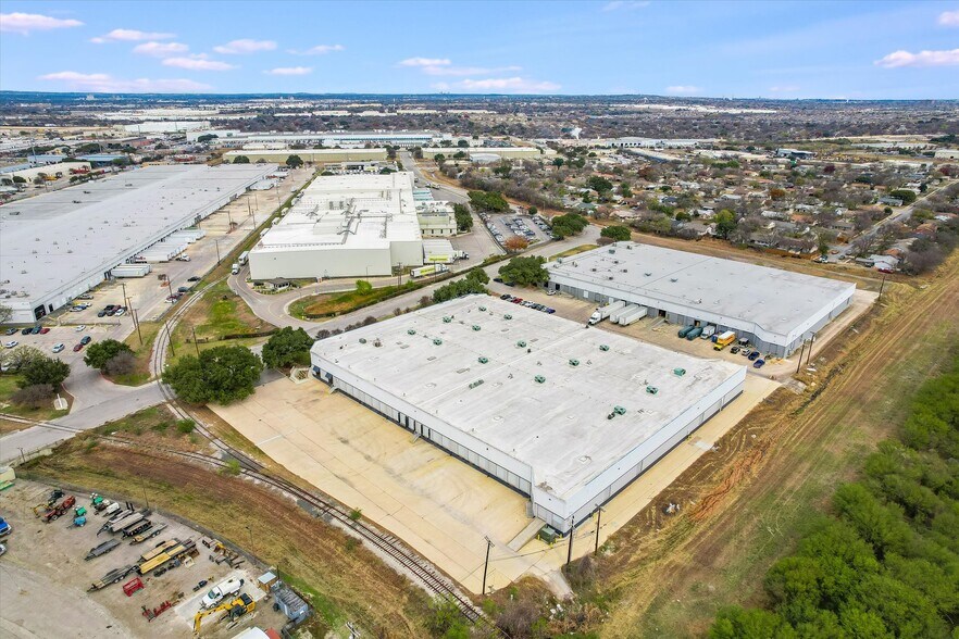 More Photos Of 5100 Kaepa Ct, San Antonio Distribution For Sale